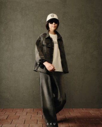 گالری دوم پیراهن جین دو جیب برند AKU سرمه ای