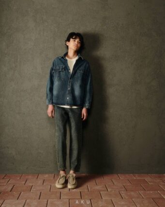 گالری سوم پیراهن جین دو جیب برند AKU سرمه ای