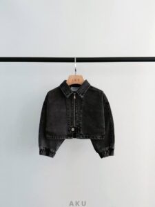 کت جین کراپ زیپی زغالی AKU