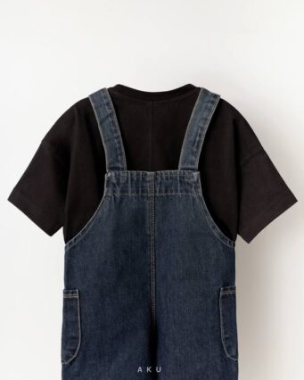 پشت استایل بیلر جین شلوارکی AKU