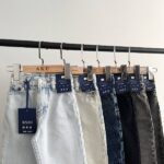 شلوار مام فیت جین کمر دکمه دار