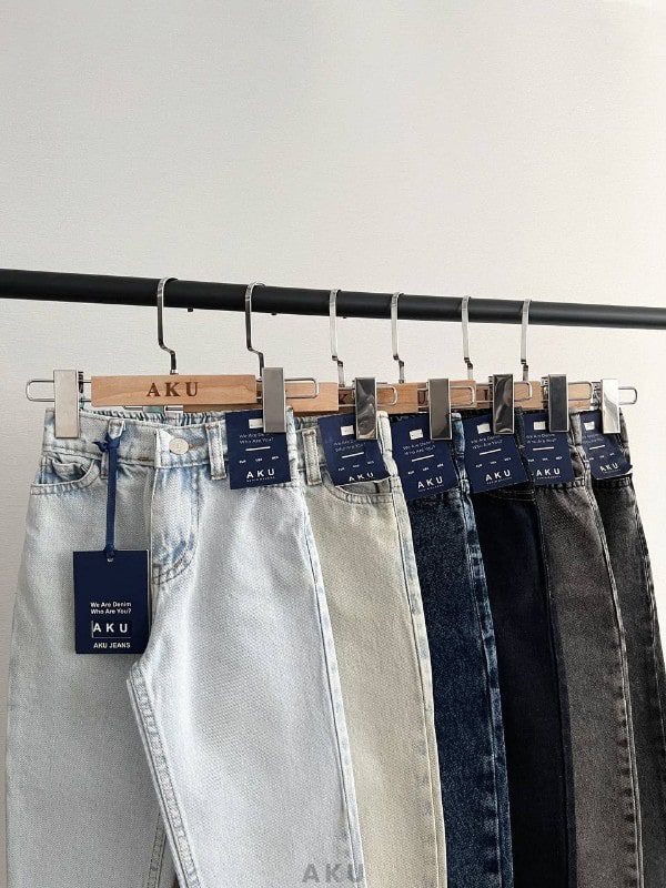 شلوار مام فیت جین کمر دکمه دار