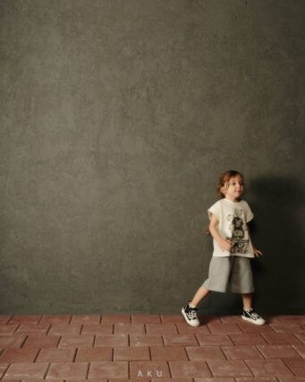 گالری ست تیشرت و شلوراک AKU