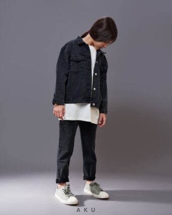 استایل شلوار زغالی جین مام استایل AKU