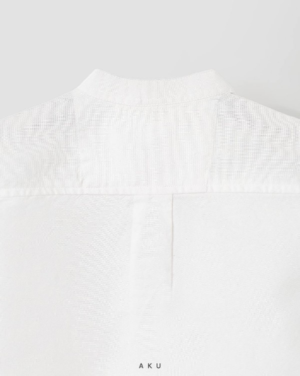 تیشرت پیراهن سفید AKU پشت محصول