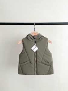 ژیله پافر AKU، دخترانه پسرانه سبز زیتونی تیره