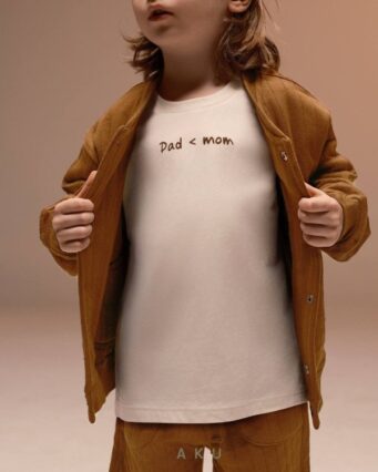 تصویر دوم استایل سه تیکه بهاره AKU (بامبر، تیشرت و شلوار)