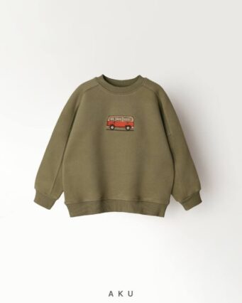 بلوز دورس پسرانه گلدوزی AKU، طرح ماشین