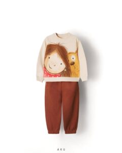 دو تیکه بلوز و شلوار چاپی AKU، طرح دختر و هاپو