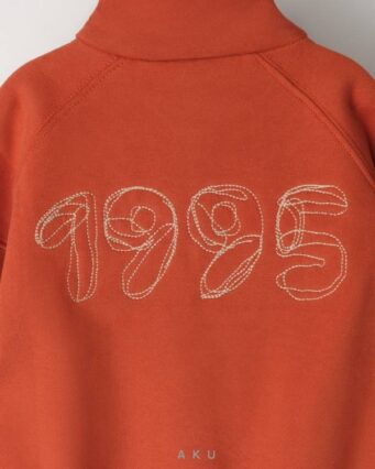 نیم زیپ دورس AKU، نمای پشت