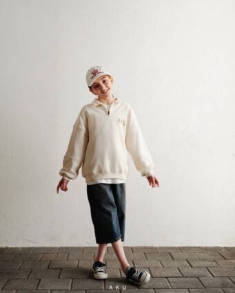 تصویر دوم استایل نیم زیپ دورس AKU