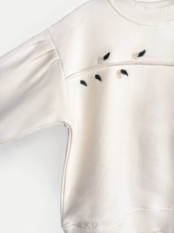 گالری بلوز دورس گلدوزی یلدایی سفید