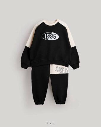 ست دو تیکه ورزشی aku طرح 1995، مشکی