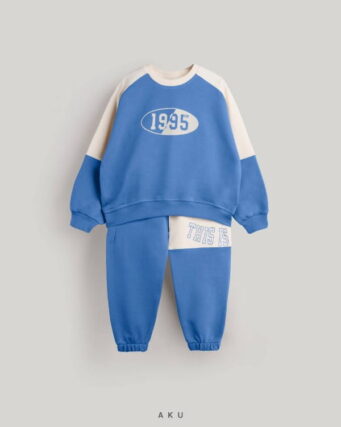 ست دو تیکه ورزشی aku طرح 1995، آبی
