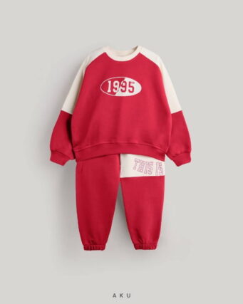 ست دو تیکه ورزشی aku طرح 1995، قرمز